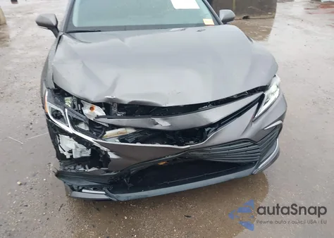 2023 Toyota Camry Le z USA, uszkodzony, nr VIN 4T1R11AK6PU817739